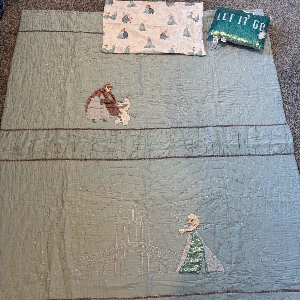 Pottery Barn Kids Frozen bedding